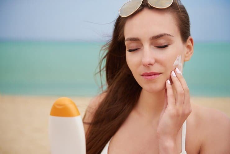 Skin Protection: Role Of Sunscreen In Achieving And Preserving Smooth Skin